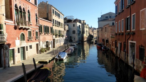 In diesem schönen, ruhigen Teil von Venedig befindet sich die Druckerei von Gianni Basso.